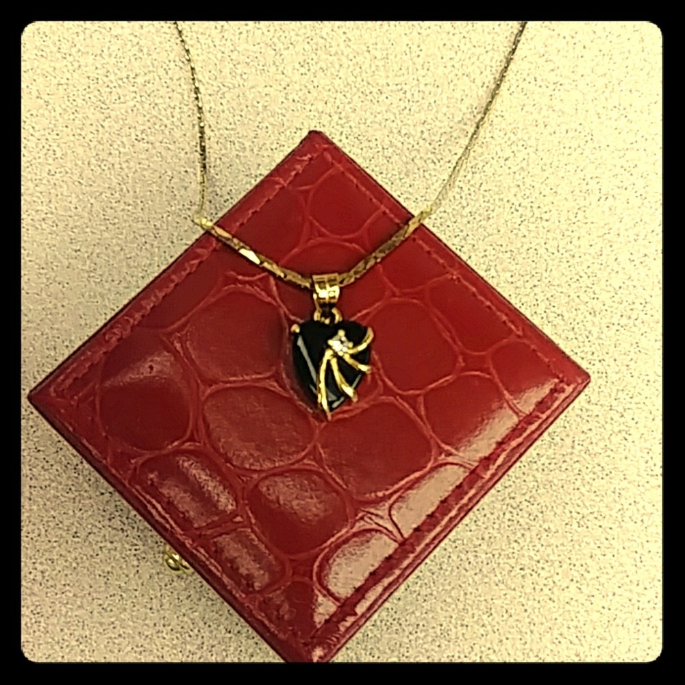 Vintage gold plated black heart necklace